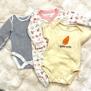 Baby Girl Bundle Footsies and Onesies Size 0-3 months